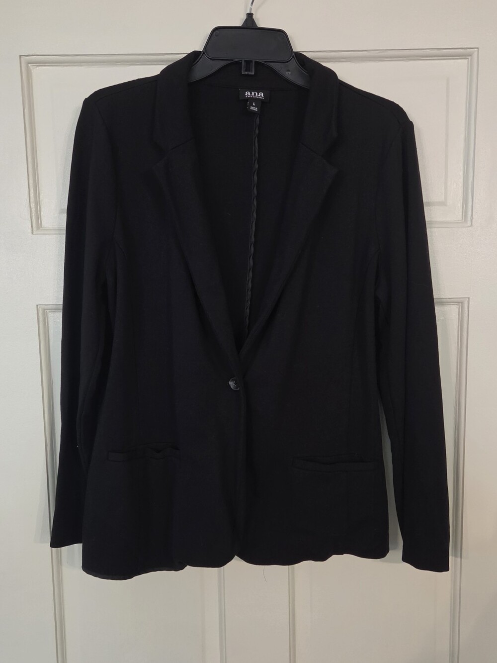 ANA Black Single-Button Notch-Lapel Blazer